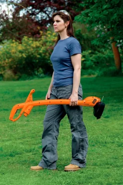 Black & Decker Trimmer 300w