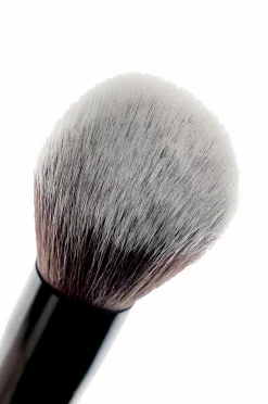 Brushworks No. 10 Bronzer Brush