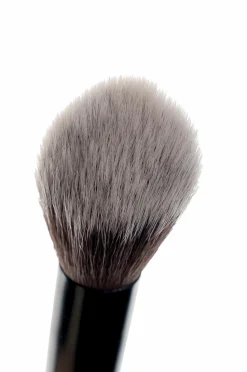 Brushworks No. 13 Highlight Brush