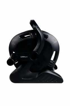 by Benson Slangeopruller - Plain