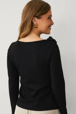 Ellos Collection Top med dekorative blomster