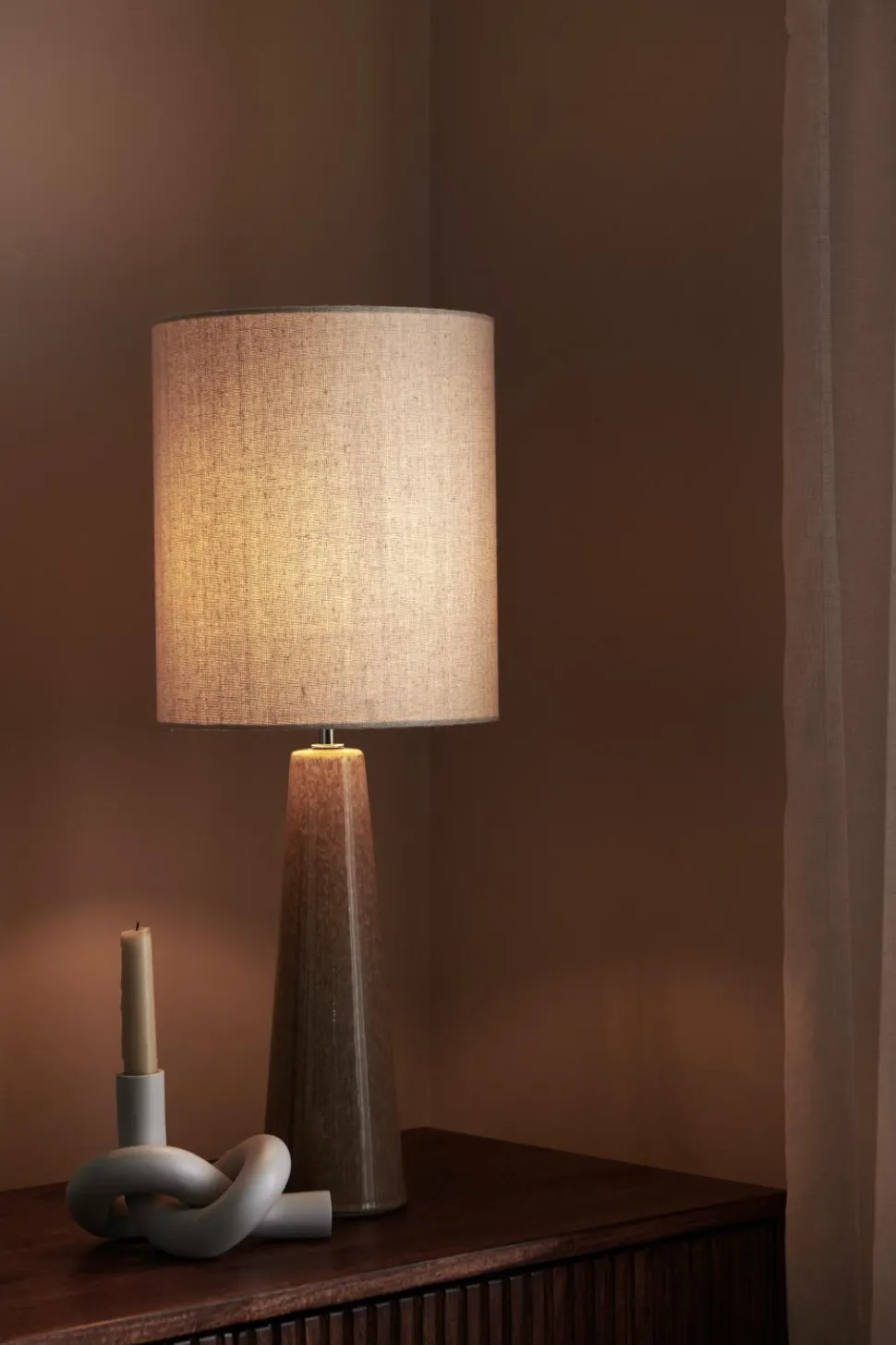 Ellos Home Bordlampe Aaron