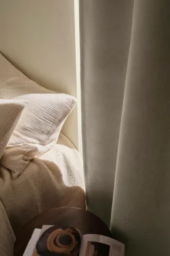 Ellos Home NICO skræddersyet mørklægningsgardin