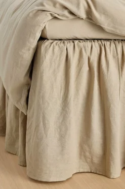 Ellos Home Sengekappe Elly Frilled i genanvendt halvlinned