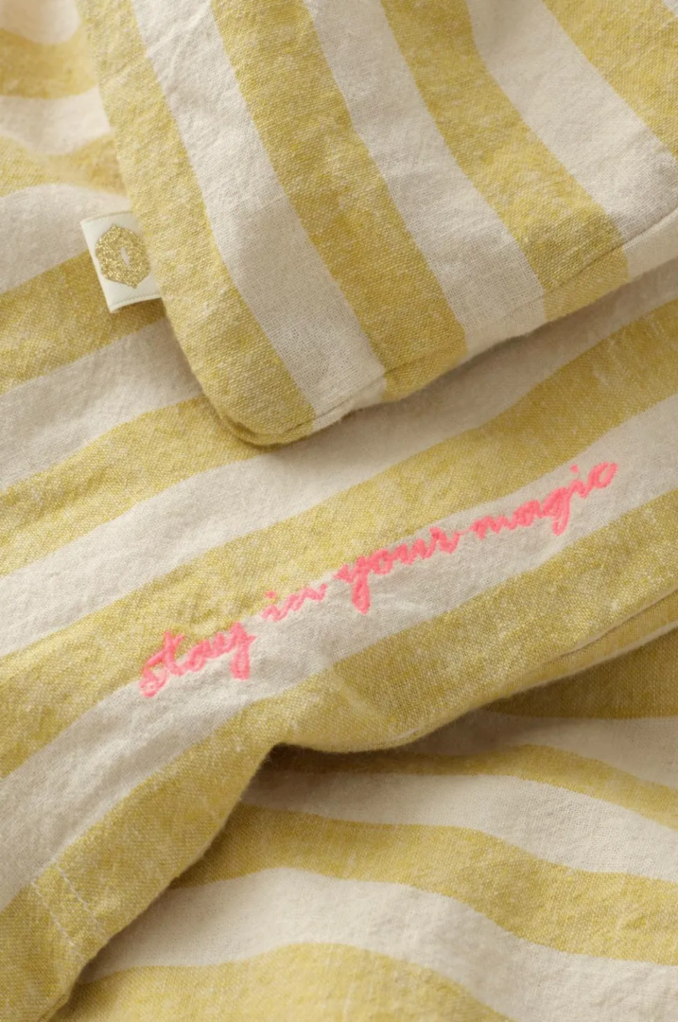 Ellos Home Sengesæt Elly Classic Stripe i genanvendt halvlinned 2 eller 3 stykker