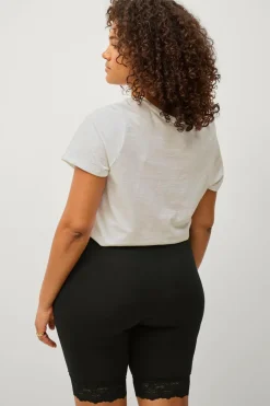 Ellos Plus collection Korte cykelshorts med blondekant