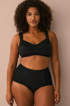 Ellos Plus collection Bh med bøjler med en blonde