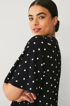 Ellos Plus collection Kjole med flæser