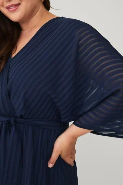 Ellos Plus collection Kjole med V-hals