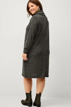Ellos Plus collection Strikket kjole med turtleneck