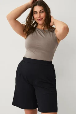 Ellos Plus collection Shorts med høj talje