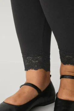 Ellos Plus collection Leggings med blondekant