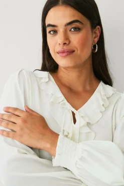 Ellos Plus collection Bluse med flæse