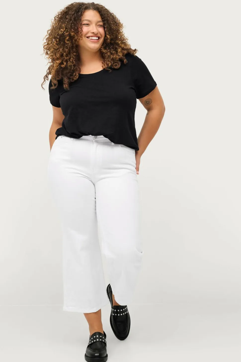 Ellos Plus collection Jeans med ben med svaj