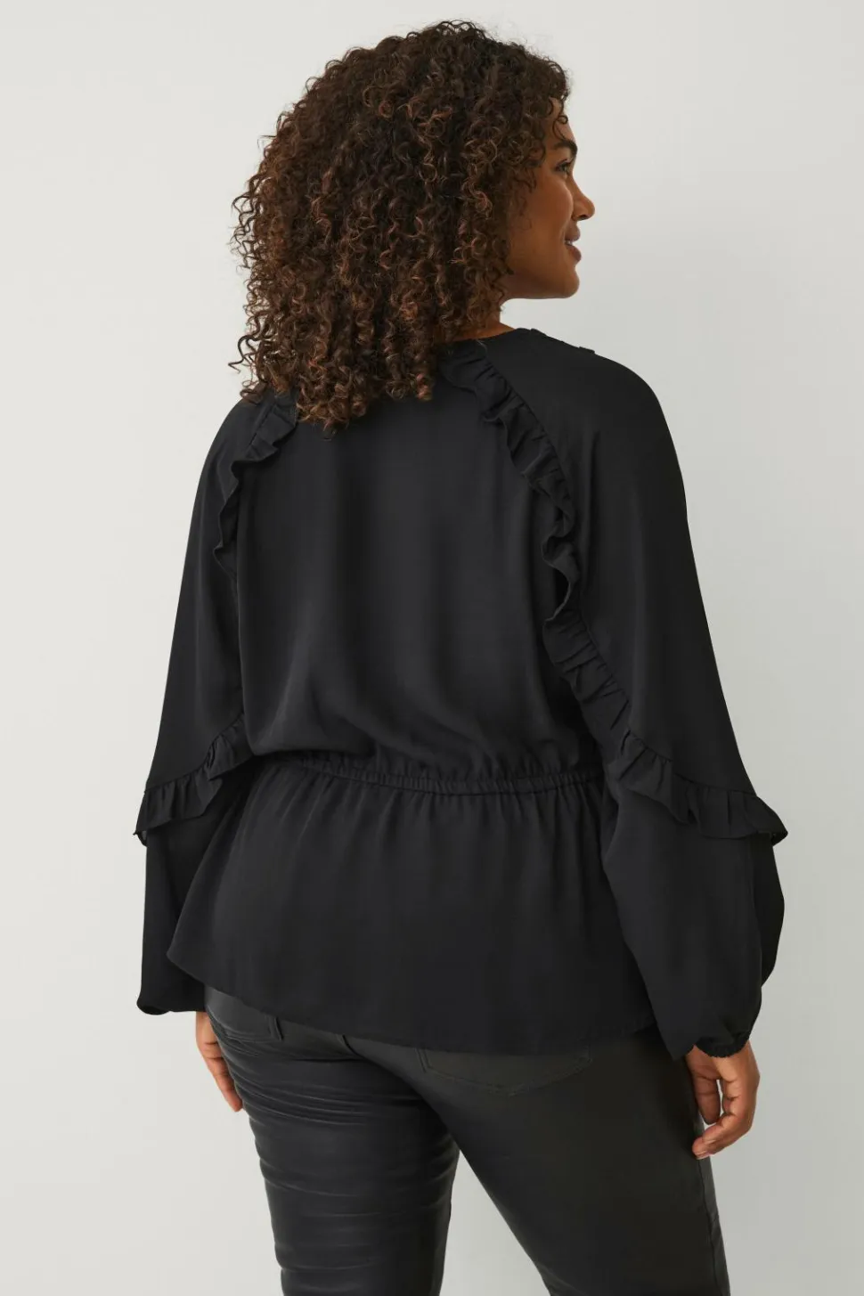 Ellos Plus collection Bluse med volanter