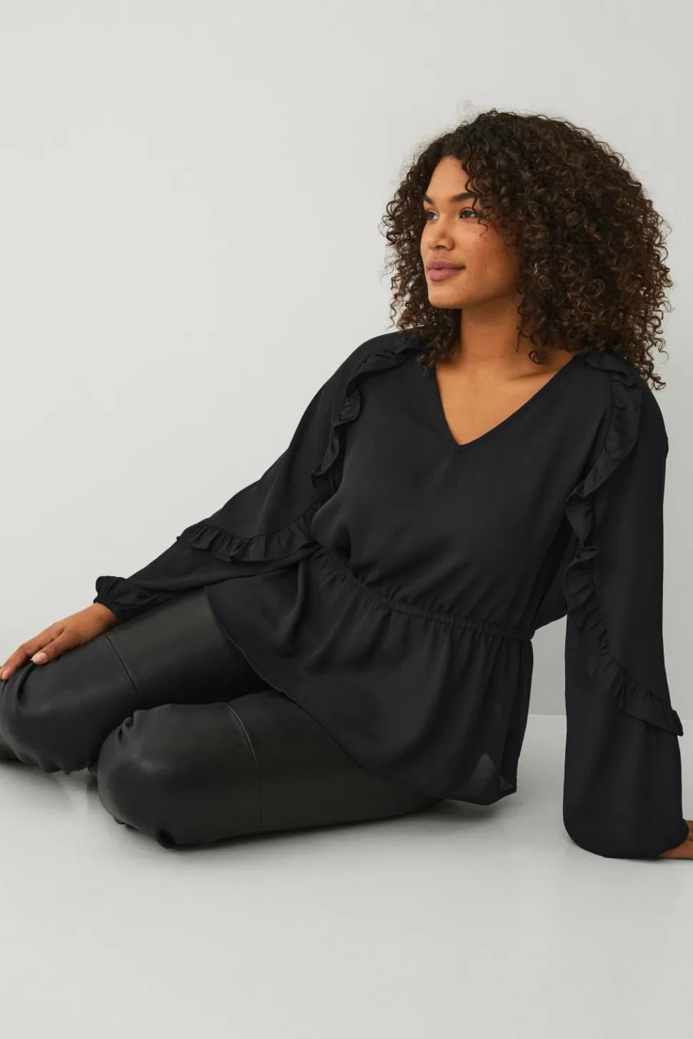 Ellos Plus collection Bluse med volanter