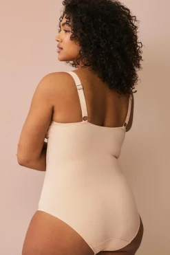 Ellos Plus collection Shapingbody med blondedetaljer - medium støtte