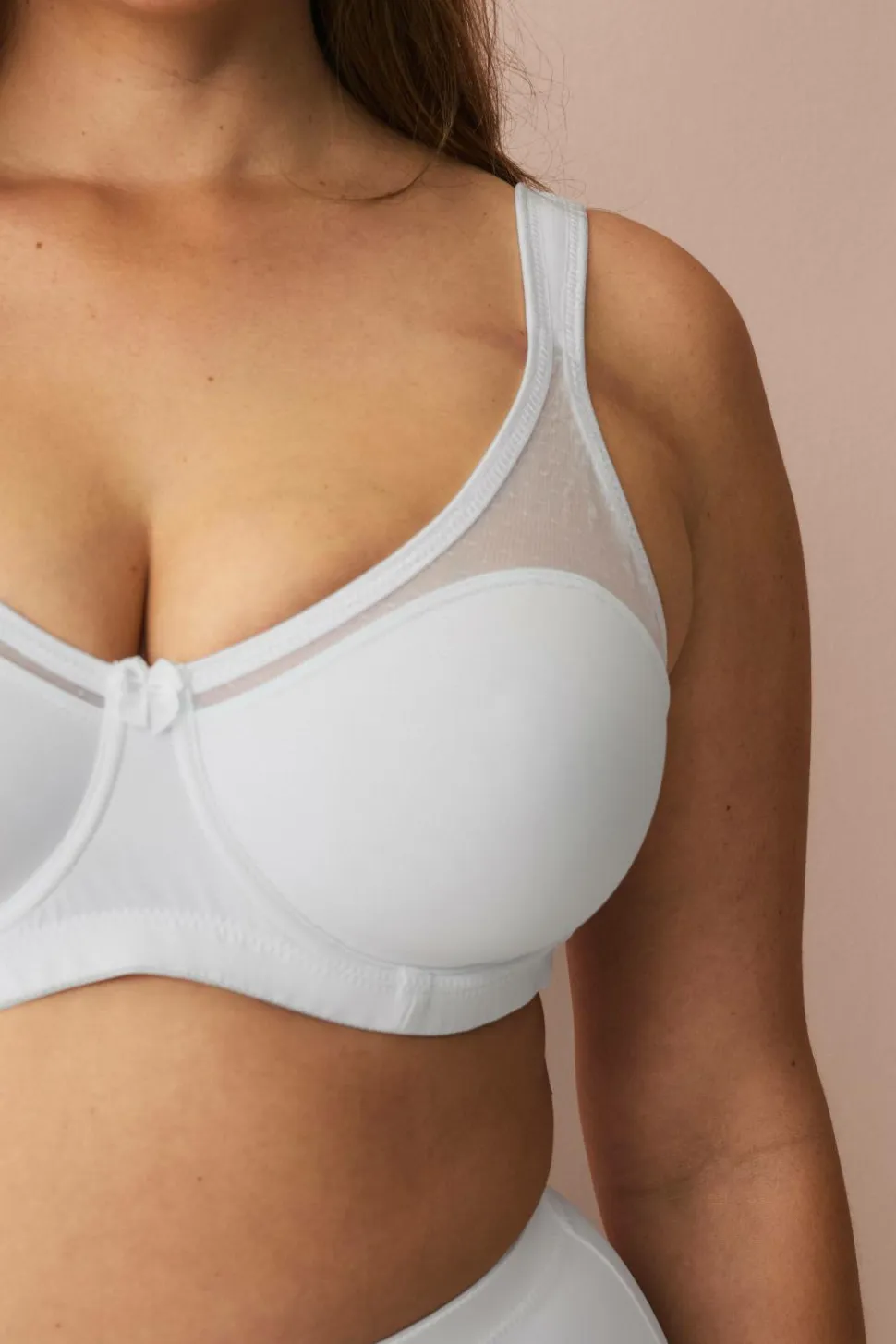 Ellos Plus collection Bøjle-bh med formstøbte, forede skåle