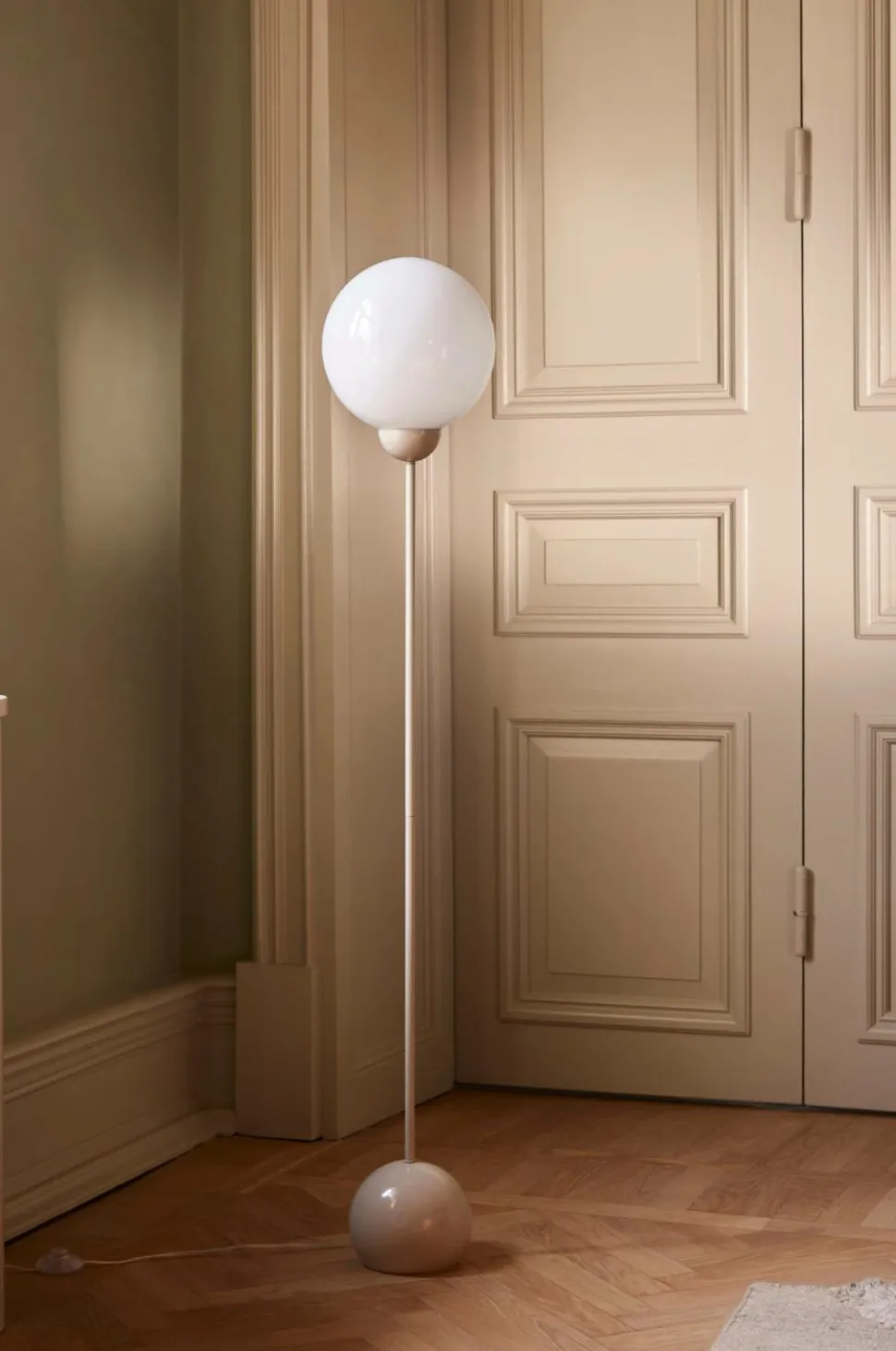 Globen Lighting Gulvlampe Ripley