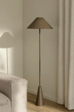 Globen Lighting Gulvlampe Cannes