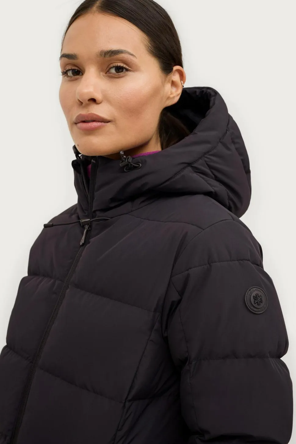 Áhkká Dunfrakke med hætte