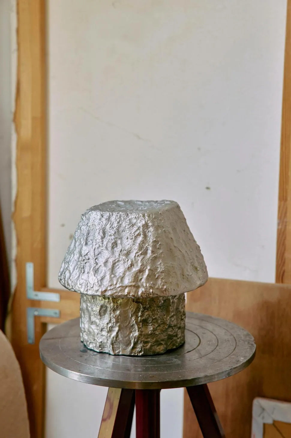 HKliving Artefact bordlampe i aluminium