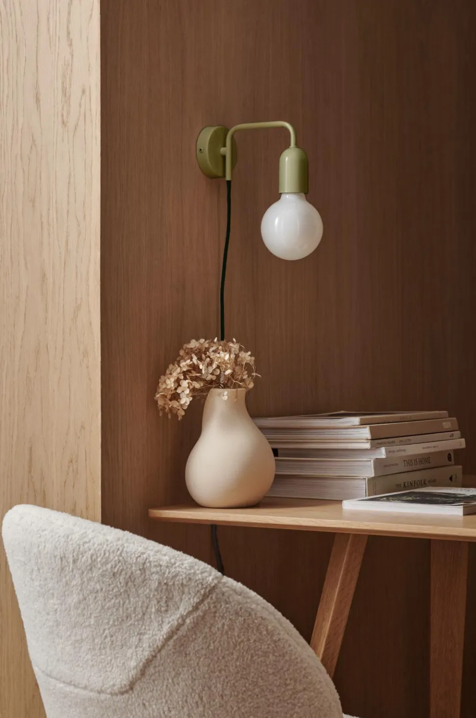 &Home Væglampe John