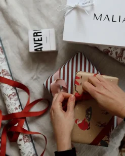 Malia Piparkakku Holiday Candle