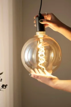 Markslöjd Lyskilde Globe E27 4W Soft LED 200 mm