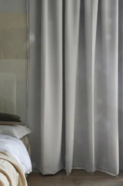 Mimou Mørklæggende hotelgardin - dobbelt bredde