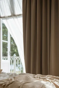 Mimou Mørklæggende hotelgardin - dobbelt bredde