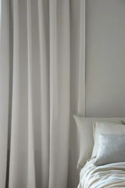 Mimou Mørklæggende hotelgardin - dobbelt bredde