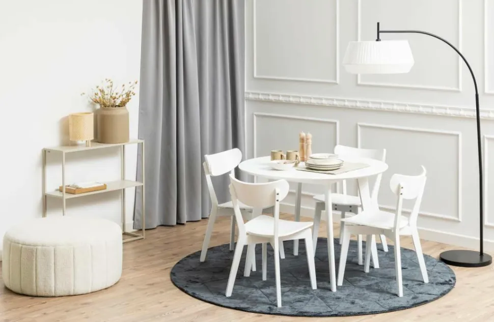 NORDFORM Roxby rundt spisebordssæt med bord og 4 stole, Ø105x76 cm