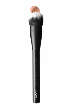 NYX Professional Makeup Pro Dual Fiber Foundation Brush