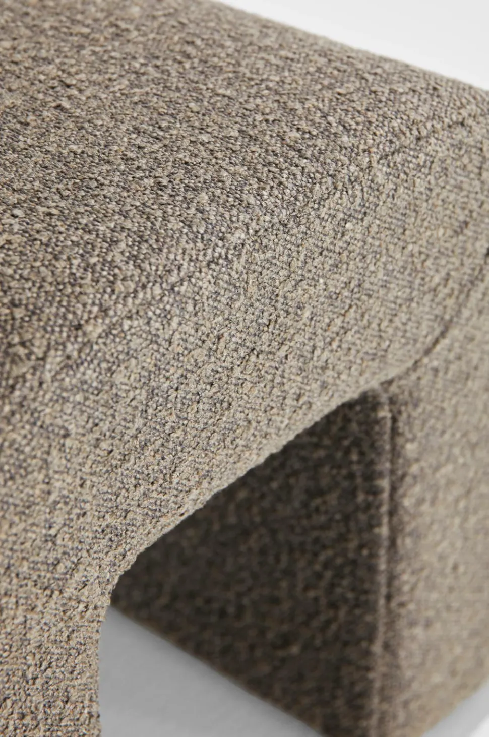 Pastill Odette puf i bouclé 45x41 cm