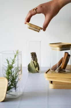 Pebbly Sæt med 2 firkantede glasbokse S med bambuslåg - 320 ml