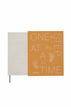 PRINTWORKS Et skridt ad gangen - En bog om den første tid i mit liv