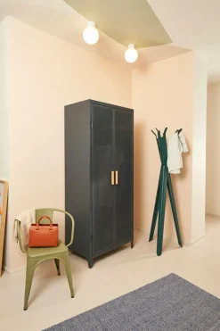 Tolix Garderobeskab B2 Perforated Locker Wardrobe Painted with PEFC Oak Handles
