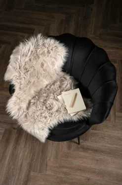 Venture Home Fåreskind Katy