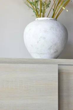 Venture Home Nomi Tv Stander