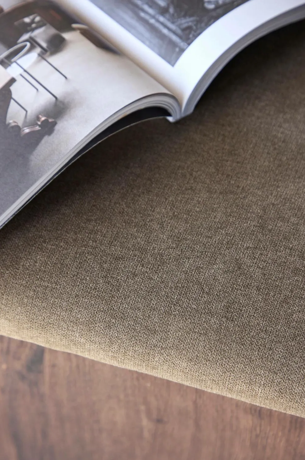 Venture Home Todd ottoman