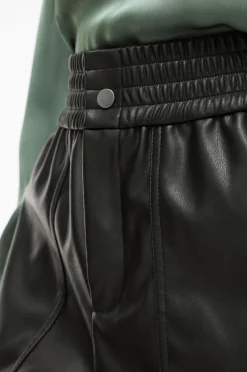 Vila Shorts viMiriam HW